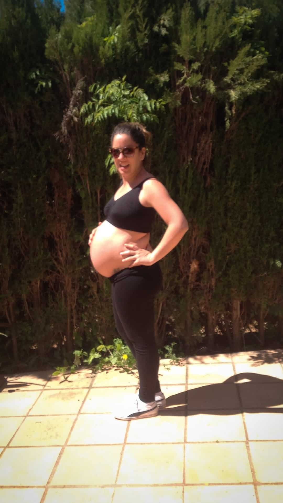 Gracias por cada momento en el que me has acompañado siendo mama.soltera por Elena Losanz